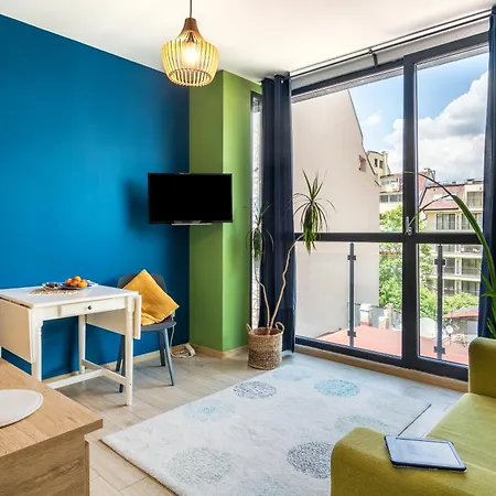 Apartment Artistic Flat In Center For Business&pleasure Trips